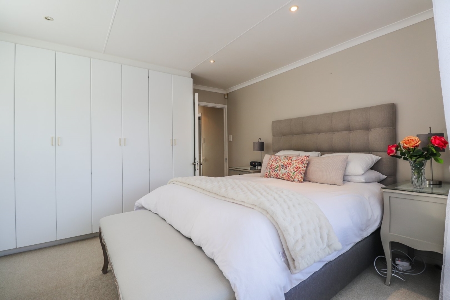 5 Bedroom Property for Sale in Outeniqua Strand Western Cape